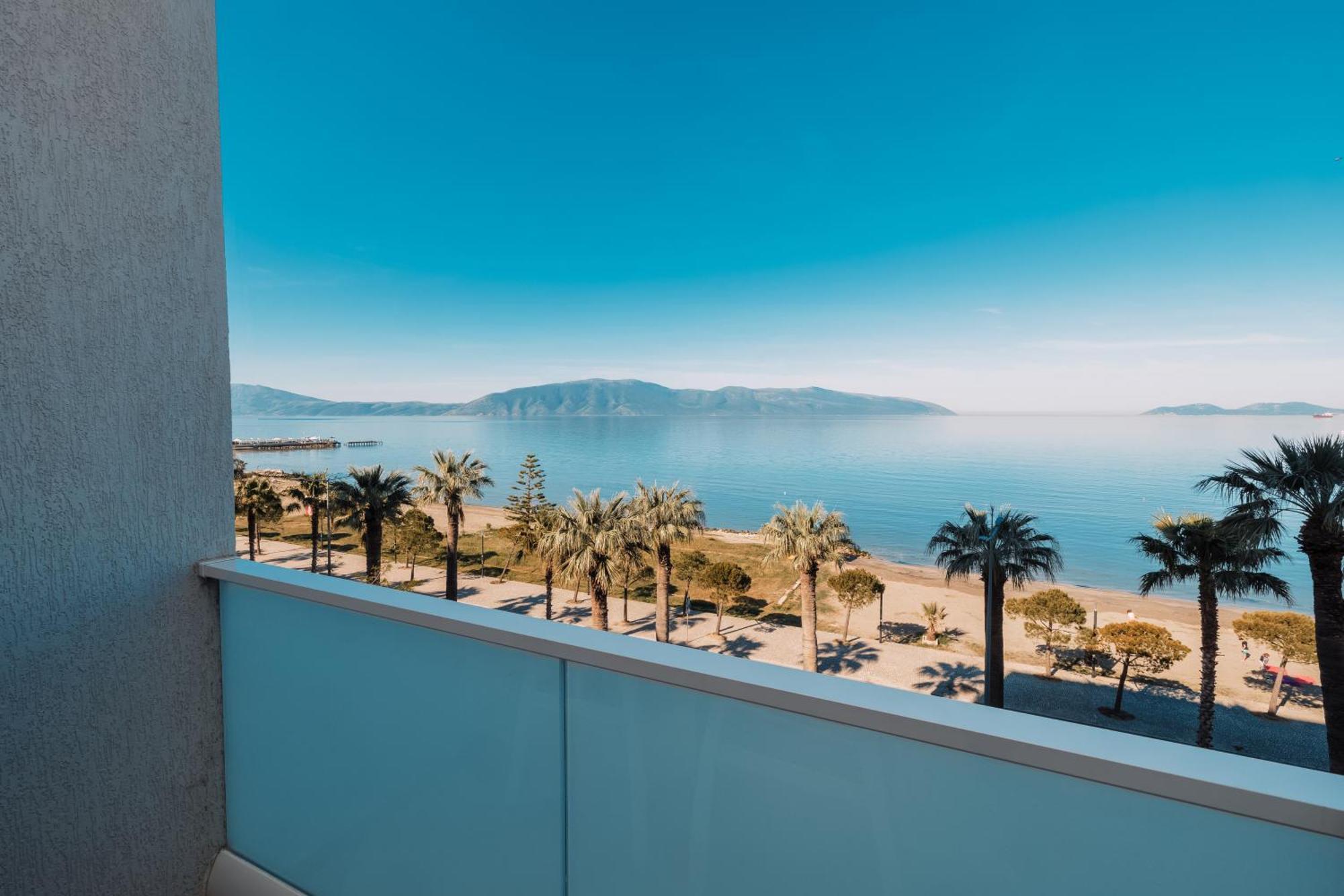 Duka Hotel Vlore Ngoại thất bức ảnh