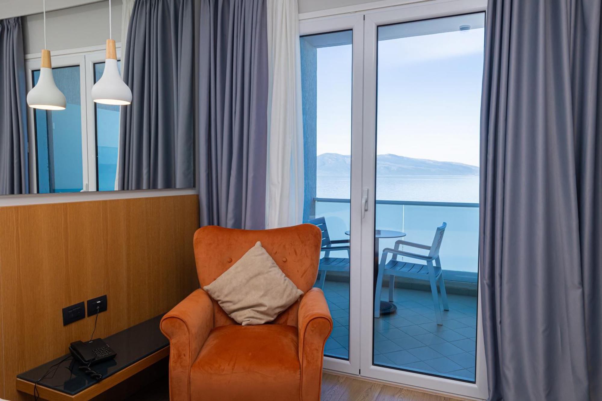 Duka Hotel Vlore Ngoại thất bức ảnh