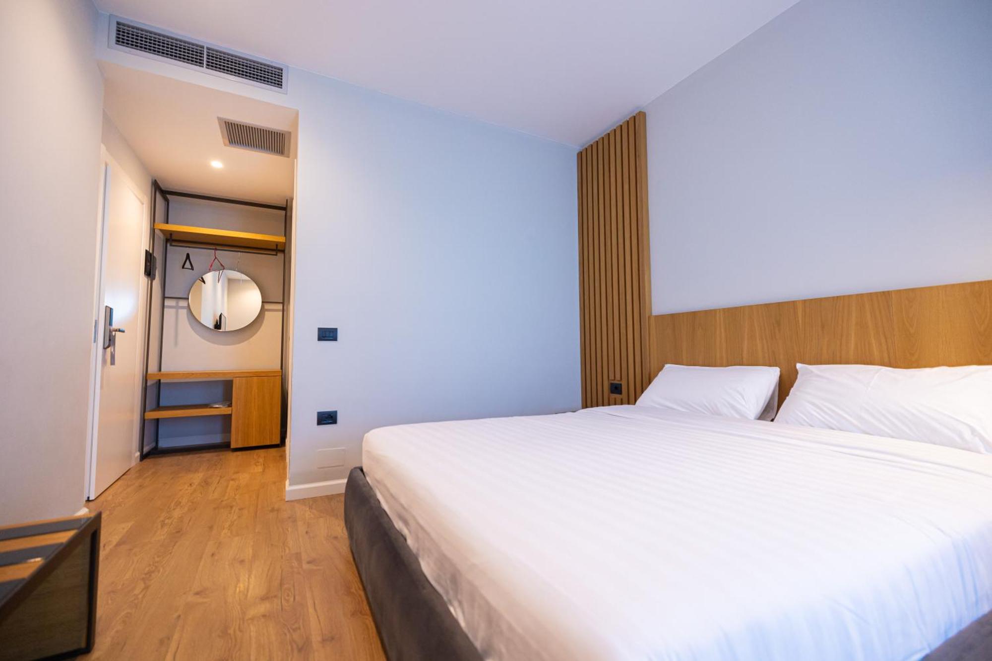 Duka Hotel Vlore Ngoại thất bức ảnh