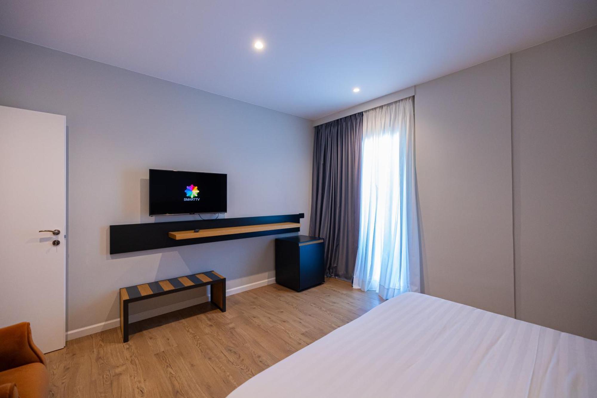 Duka Hotel Vlore Ngoại thất bức ảnh
