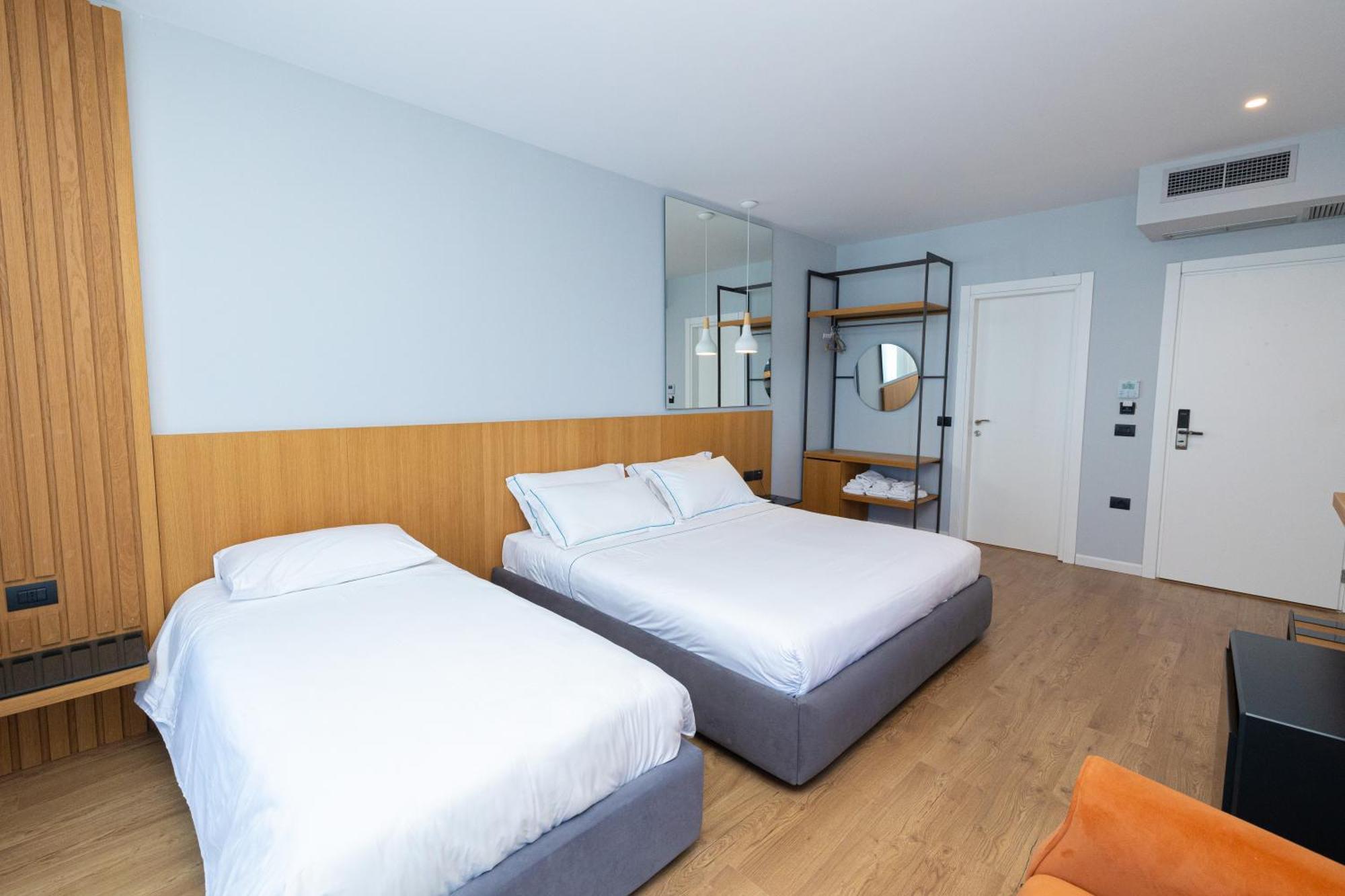 Duka Hotel Vlore Ngoại thất bức ảnh