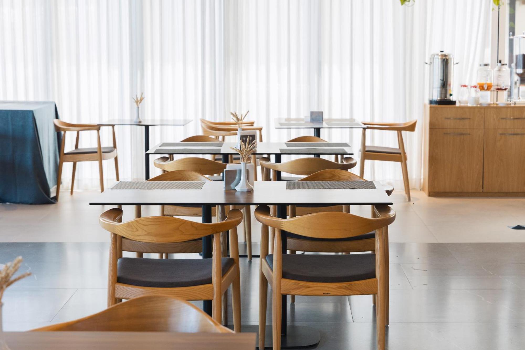 Duka Hotel Vlore Ngoại thất bức ảnh