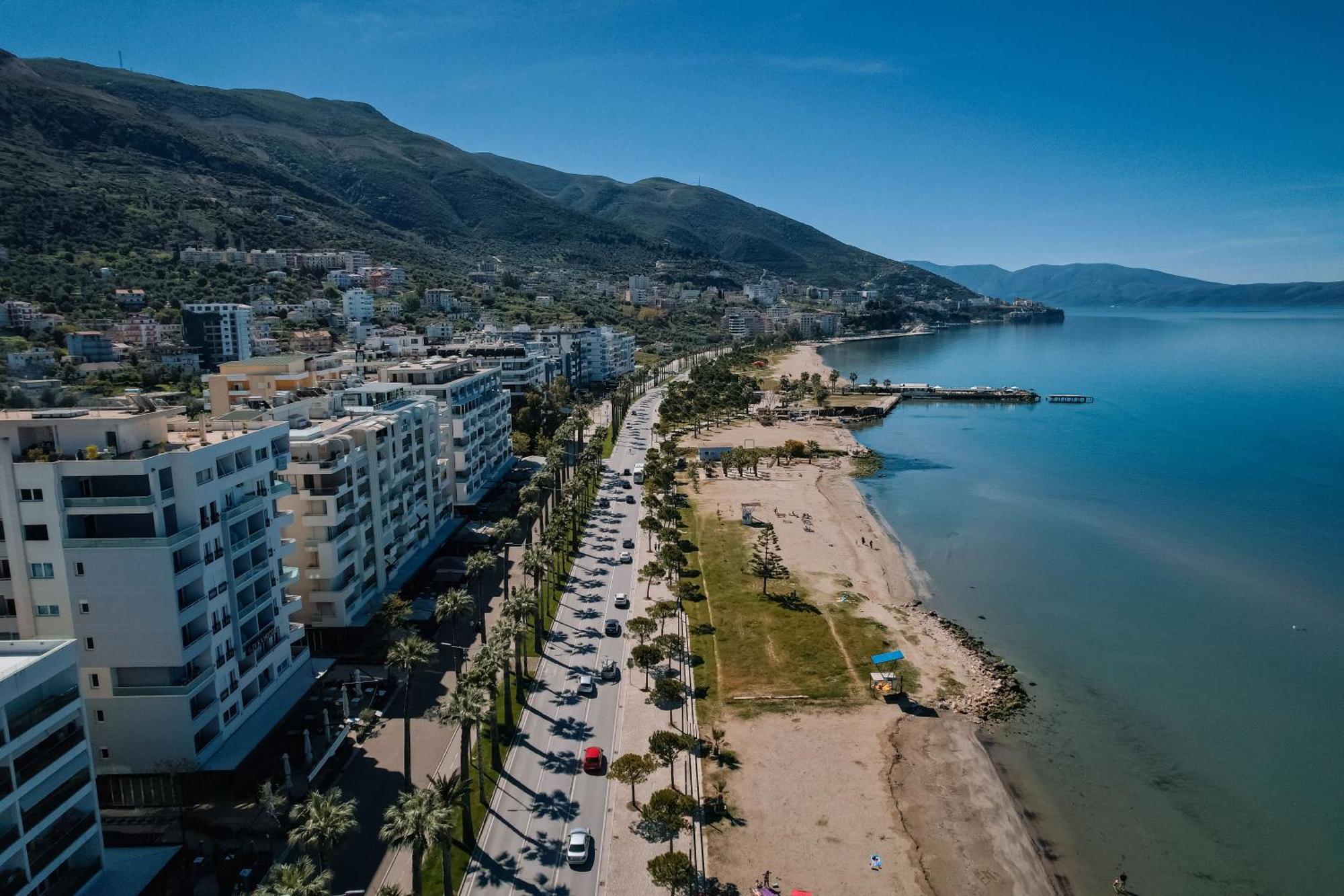 Duka Hotel Vlore Ngoại thất bức ảnh
